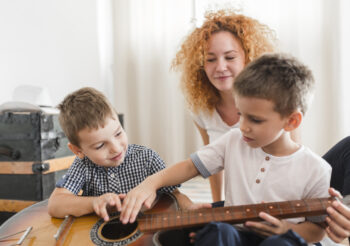 A importância da música na formação cognitiva das crianças.